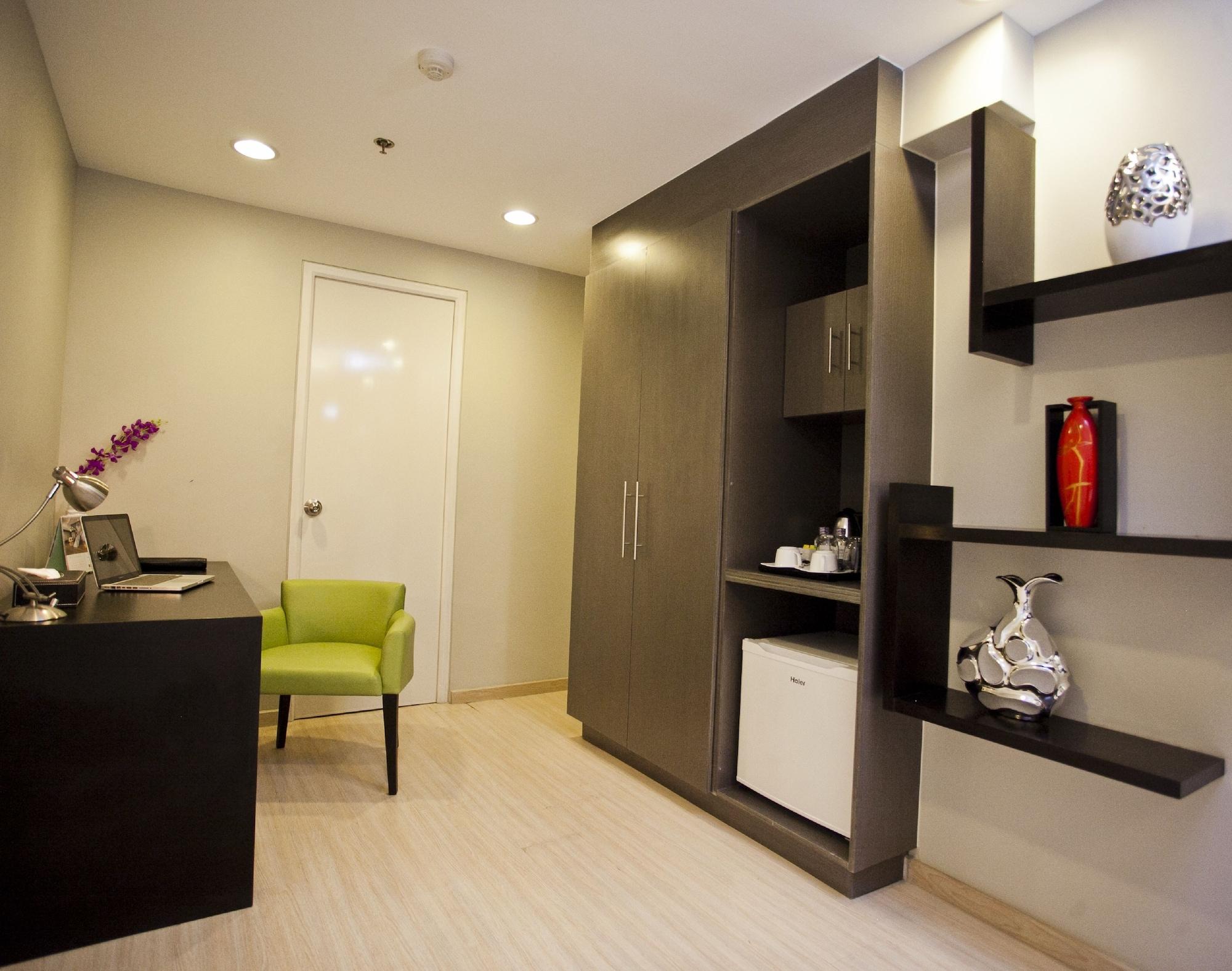 Pasig City The Exchange Regency Residence Hotel Managed By Hii מראה חיצוני תמונה
