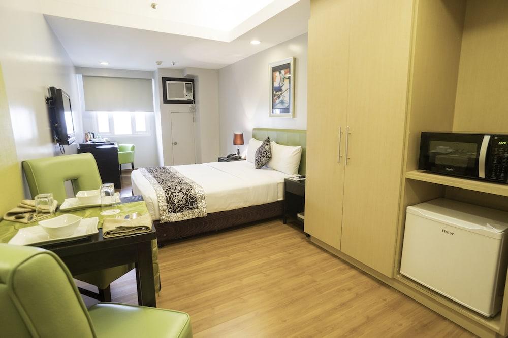 Pasig City The Exchange Regency Residence Hotel Managed By Hii מראה חיצוני תמונה
