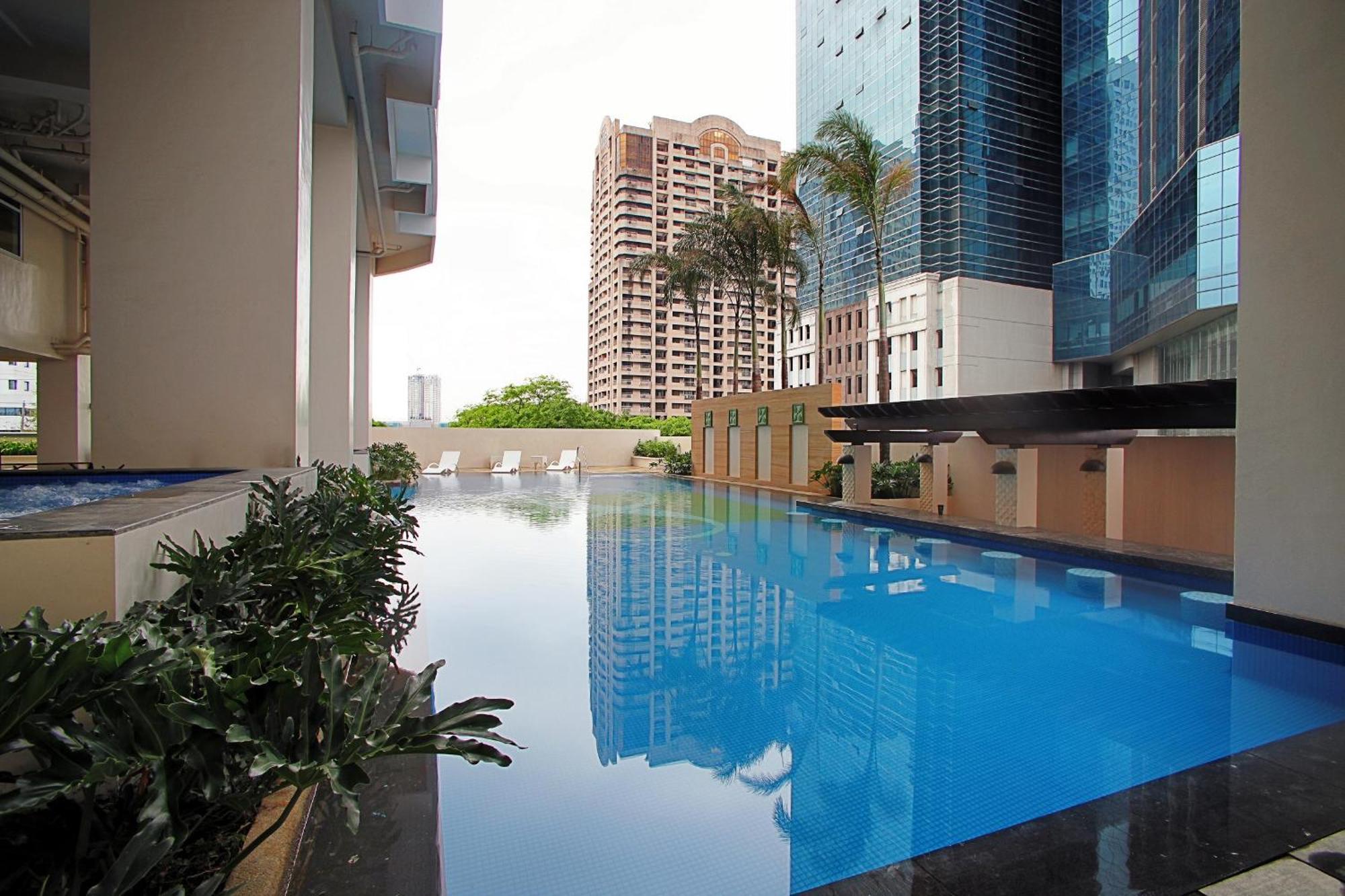 Pasig City The Exchange Regency Residence Hotel Managed By Hii מראה חיצוני תמונה